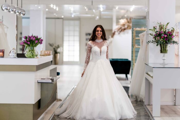Brautkleid 4U - Hochzeitskleid kaufen in Neuss